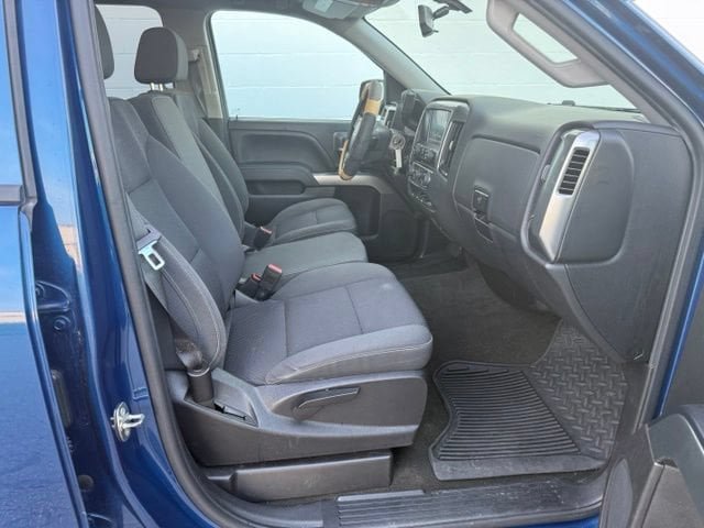 Used 2018 Chevrolet Silverado 1500 LT w/ All Star Edition AWD/4WD image 18