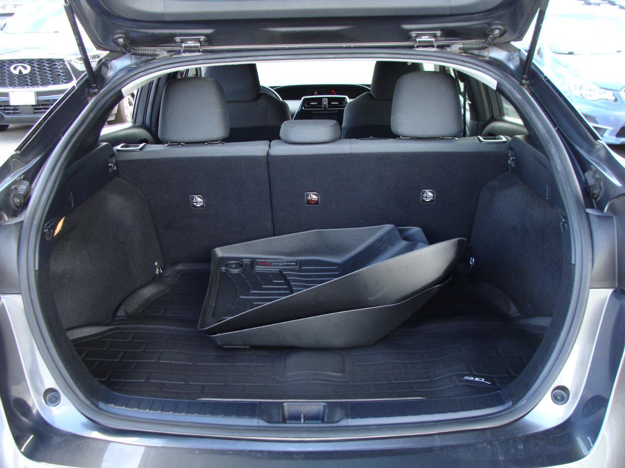 Used 2016 Toyota Prius Two FWD image 27