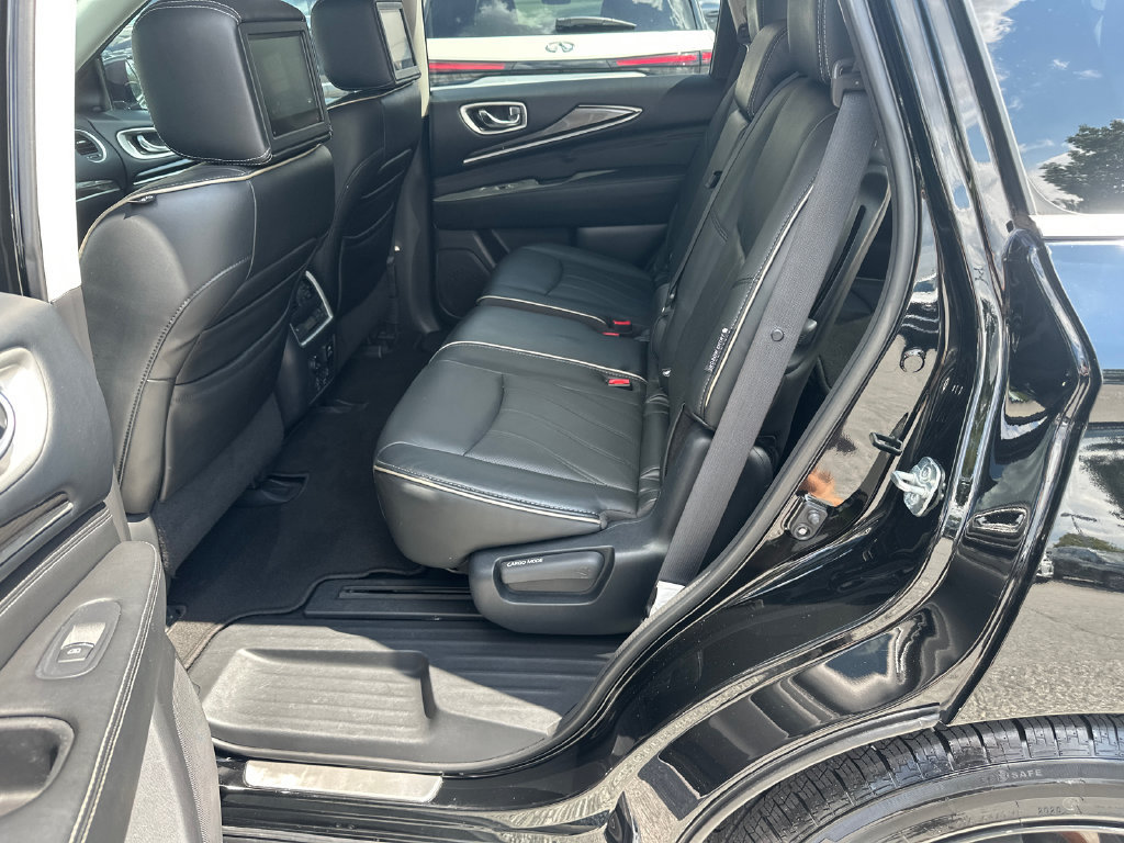 Used 2020 INFINITI QX60 Luxe w/ Essential Package FWD image 17