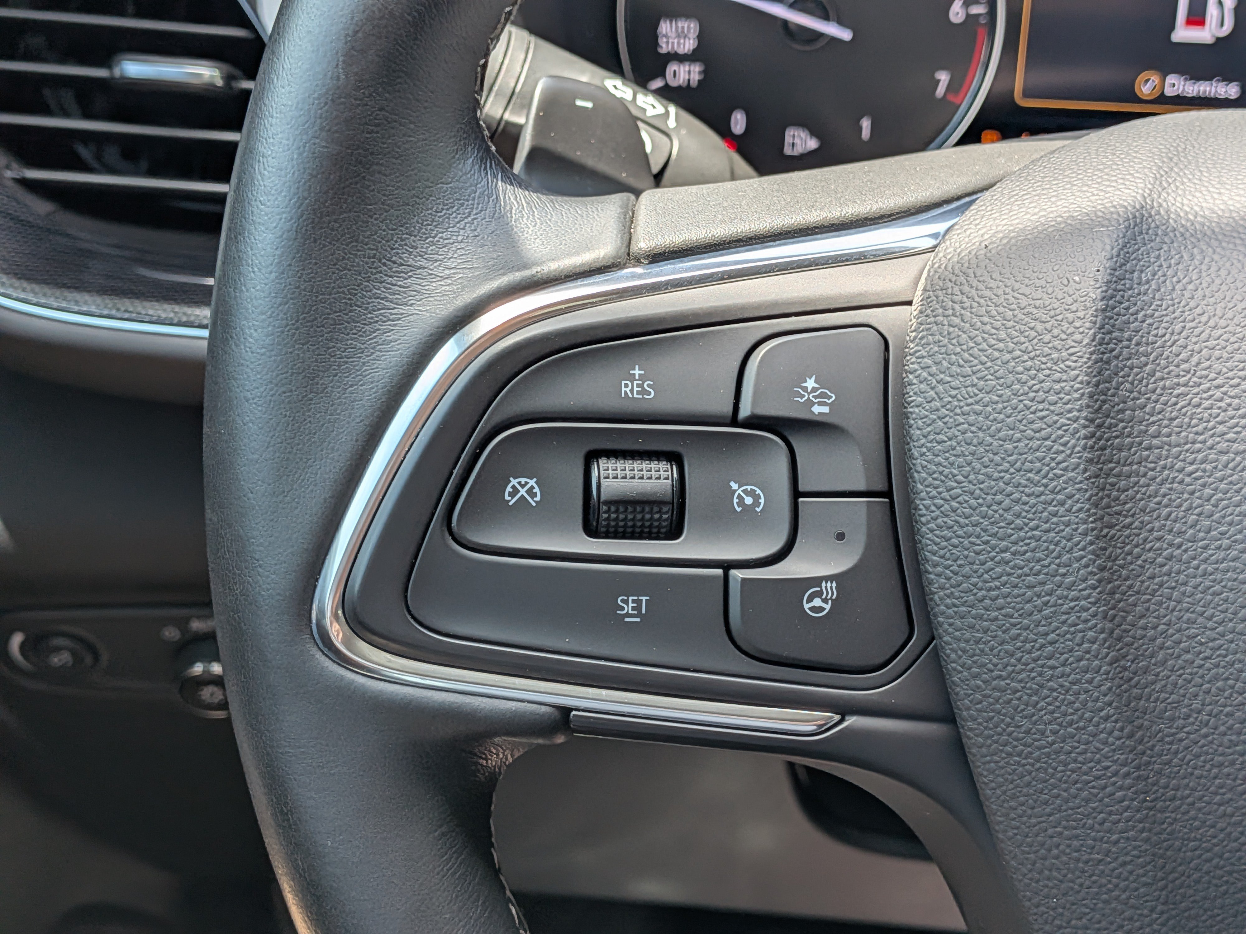 Used 2023 Buick Envision Essence AWD/4WD image 25