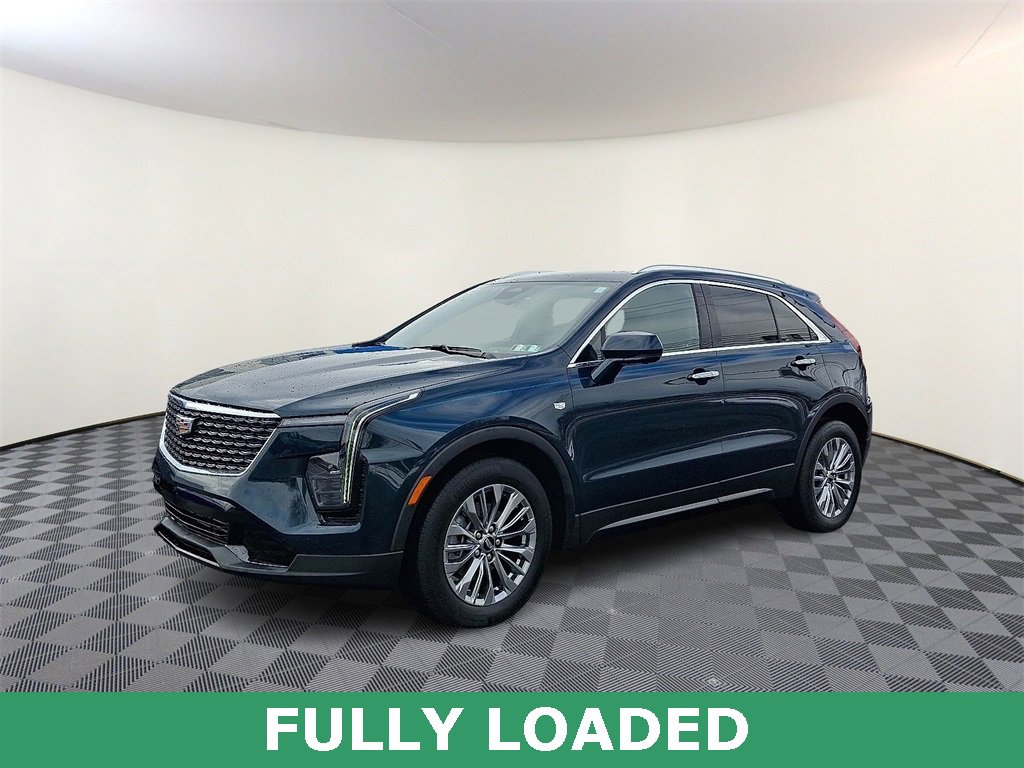 Used 2025 Cadillac XT4 Premium Luxury w/ Cold Weather Package image 2