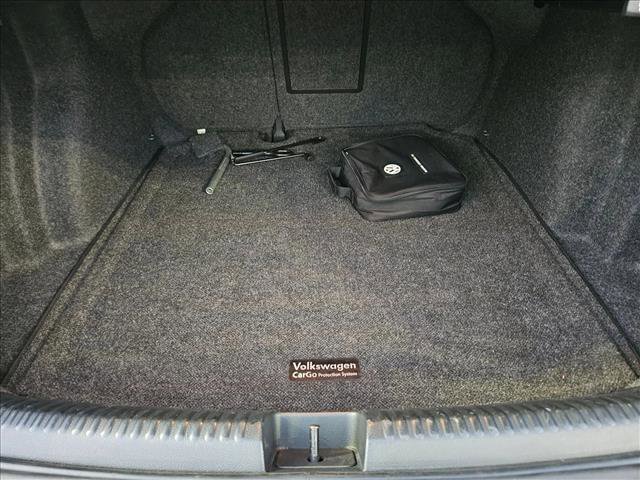 Used 2017 Volkswagen Jetta SEL image 5