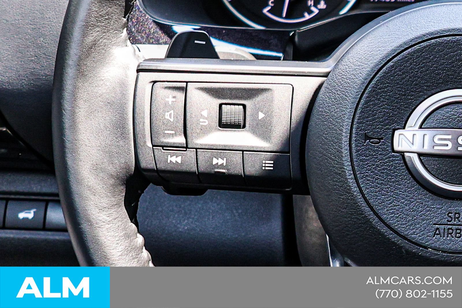 Used 2024 Nissan Pathfinder SV w/ SV Premium Package FWD image 27