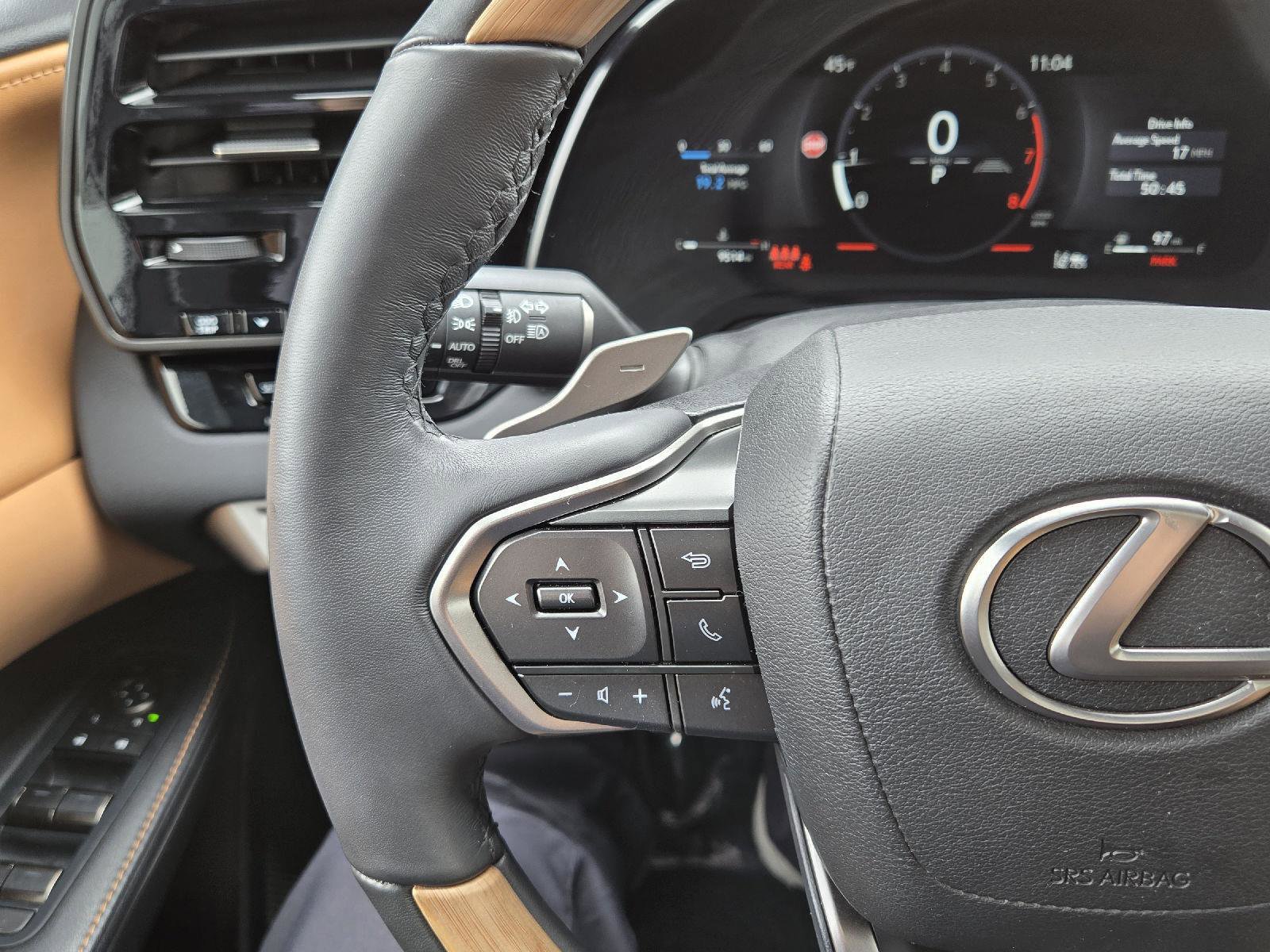 Used 2025 Lexus RX 350 Premium w/ Accessory Package image 28