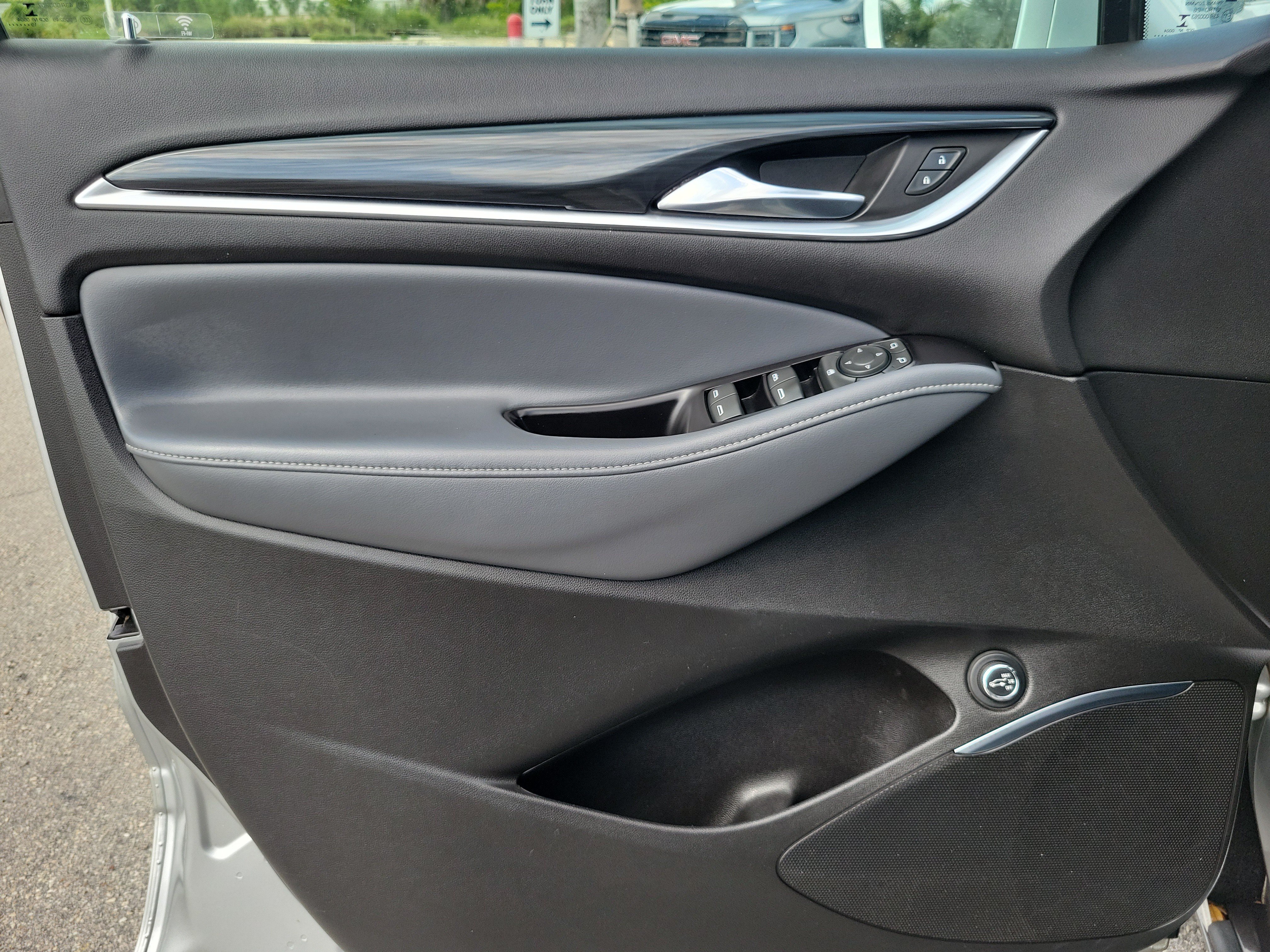 Used 2020 Buick Enclave Preferred FWD image 23