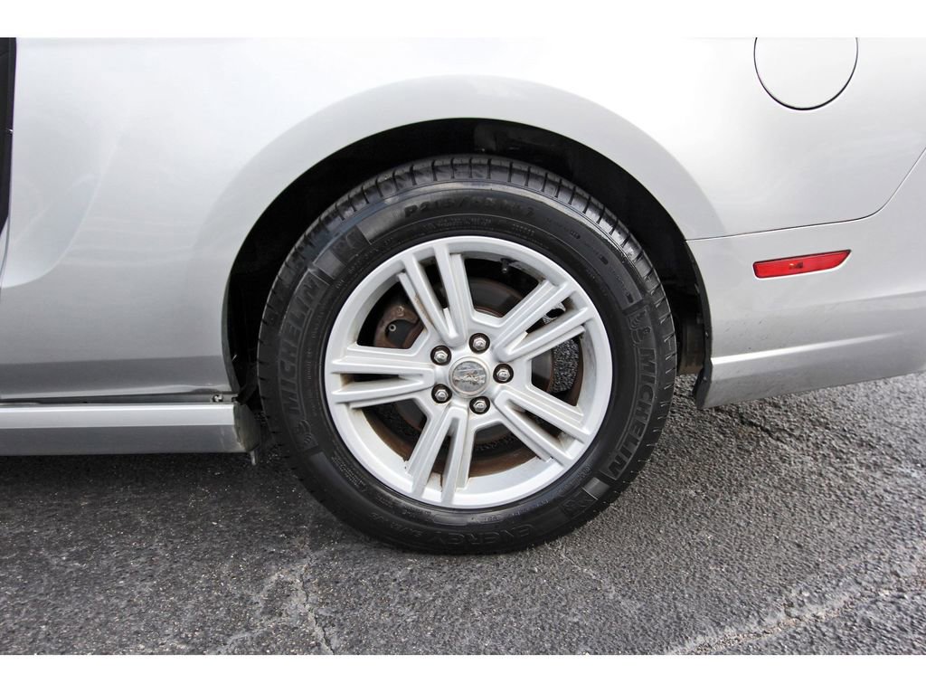 Used 2014 Ford Mustang Coupe image 24