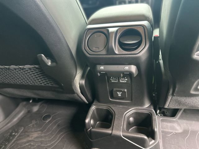 Used 2025 Jeep Gladiator Mojave image 24
