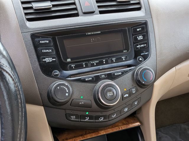Used 2004 Honda Accord EX image 18