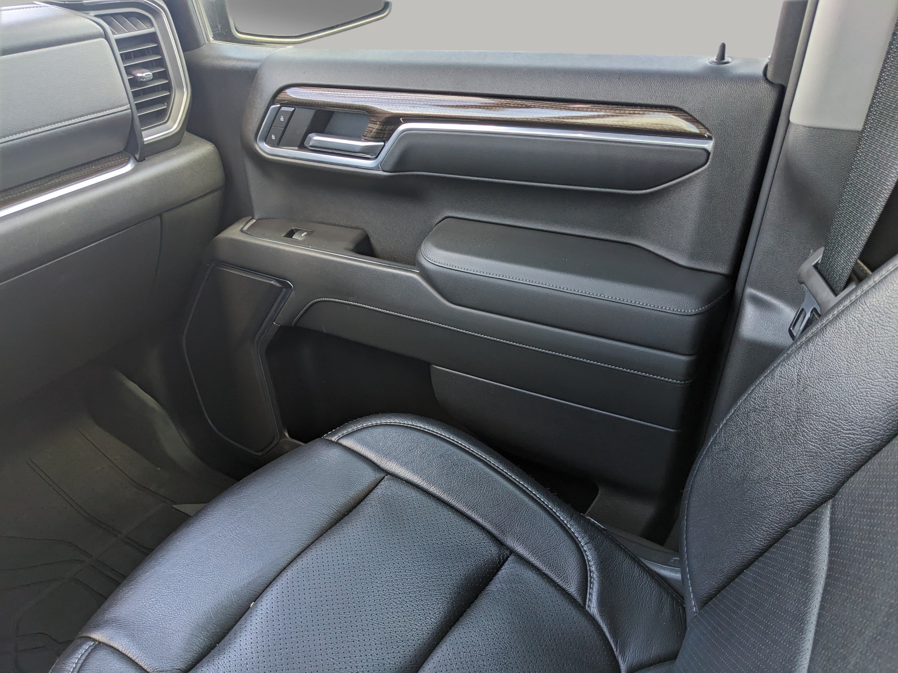 Used 2022 Chevrolet Silverado 1500 LT w/ All Star Edition Plus RWD image 20