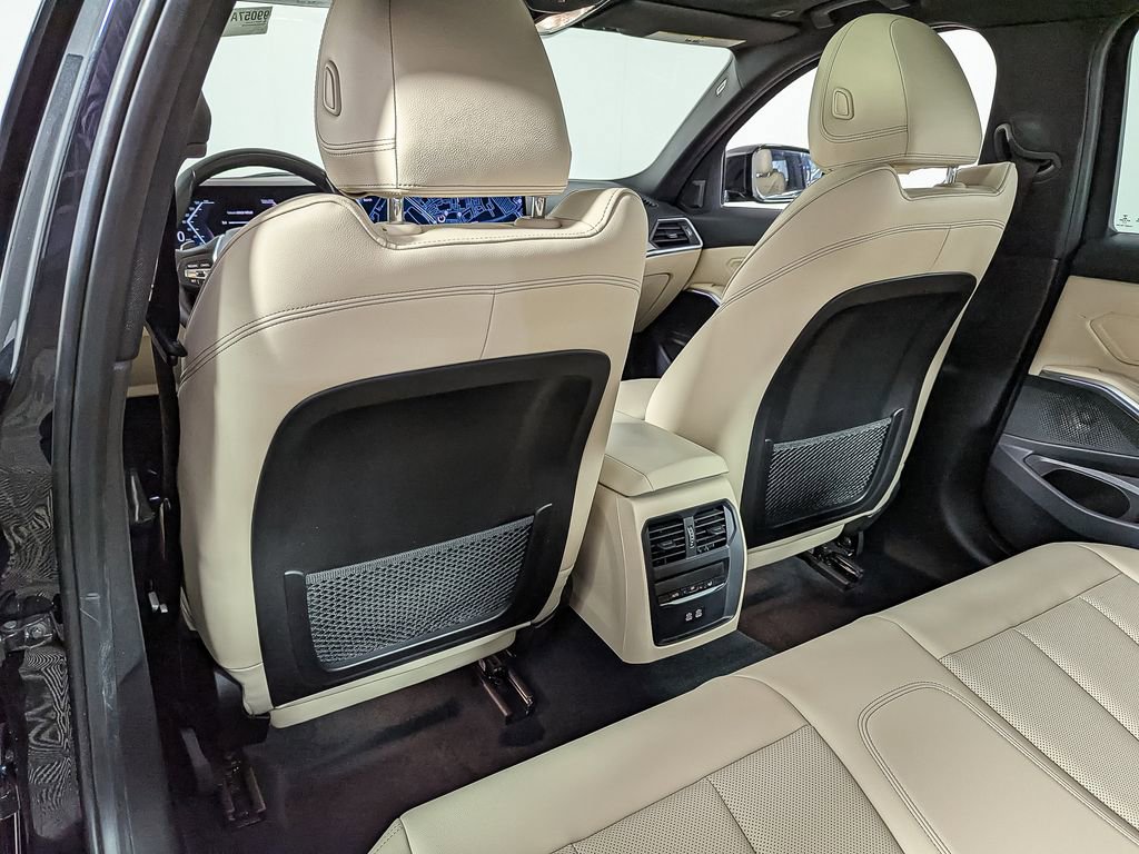 Certified 2023 BMW 330i xDrive Sedan w/ Driving Assistance Package image 41