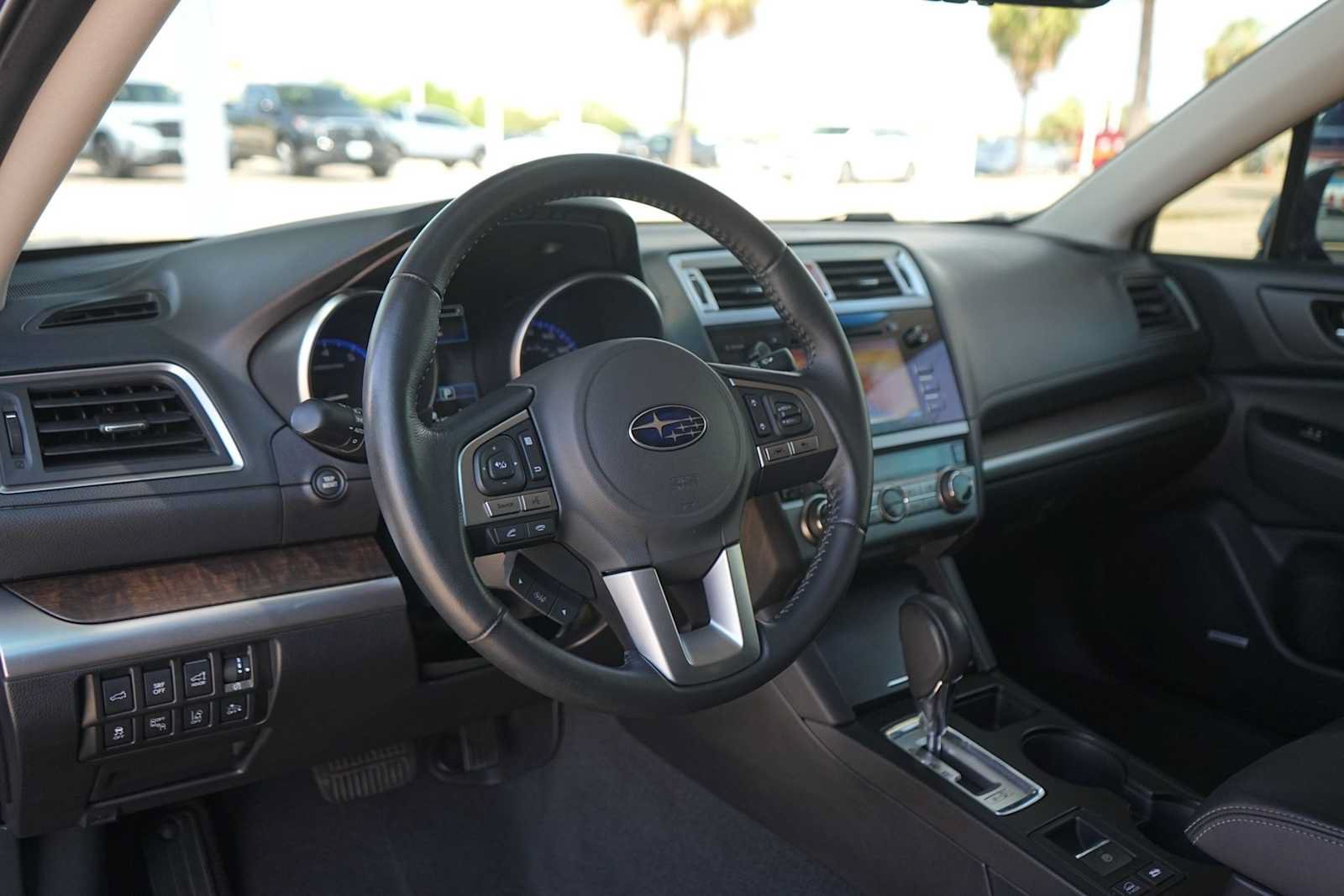 Used 2017 Subaru Outback 3.6R Limited AWD/4WD image 2