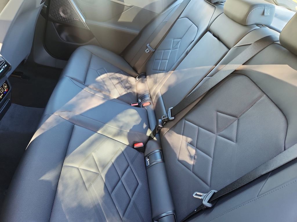 New 2026 BMW 540i xDrive w/ M Sport Package image 33