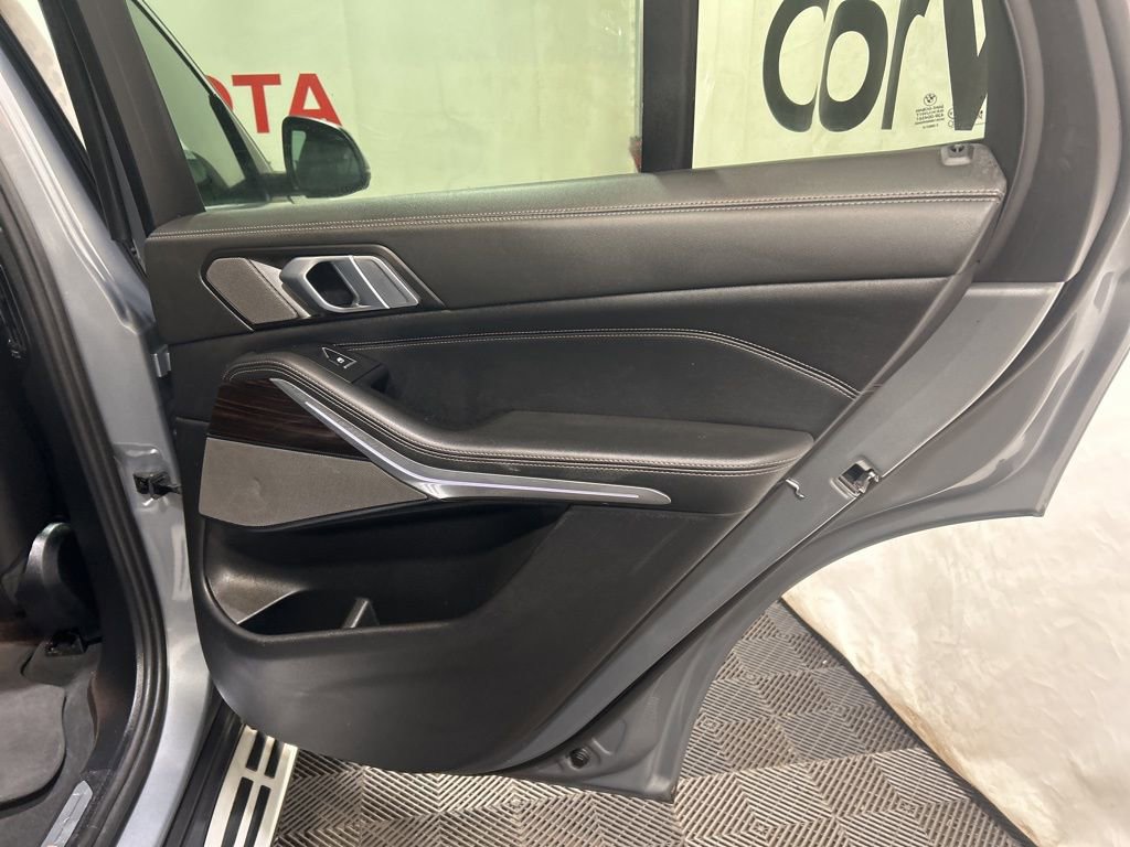 Used 2024 BMW X5 xDrive40i AWD/4WD image 12