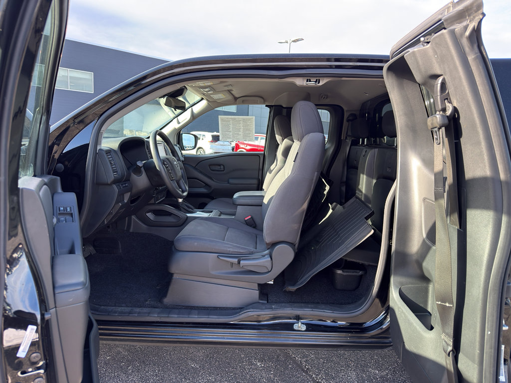 Certified 2022 Nissan Frontier S w/ Technology Package image 31