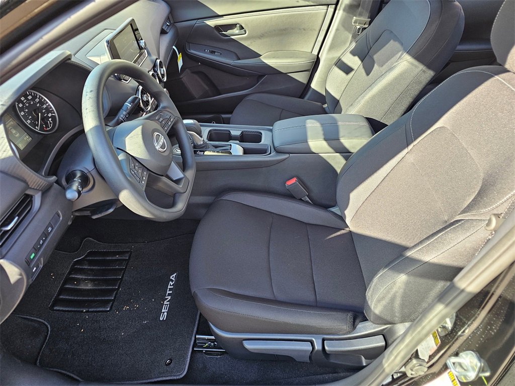 New 2025 Nissan Sentra S image 7