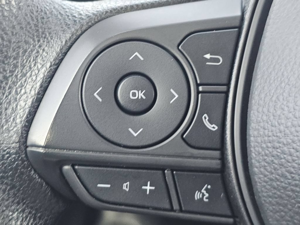 Used 2024 Toyota Corolla LE FWD image 13