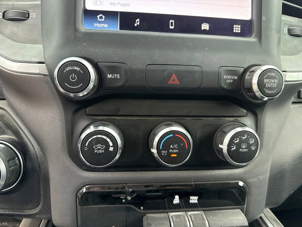 Used 2022 RAM 1500 Big Horn AWD/4WD image 14