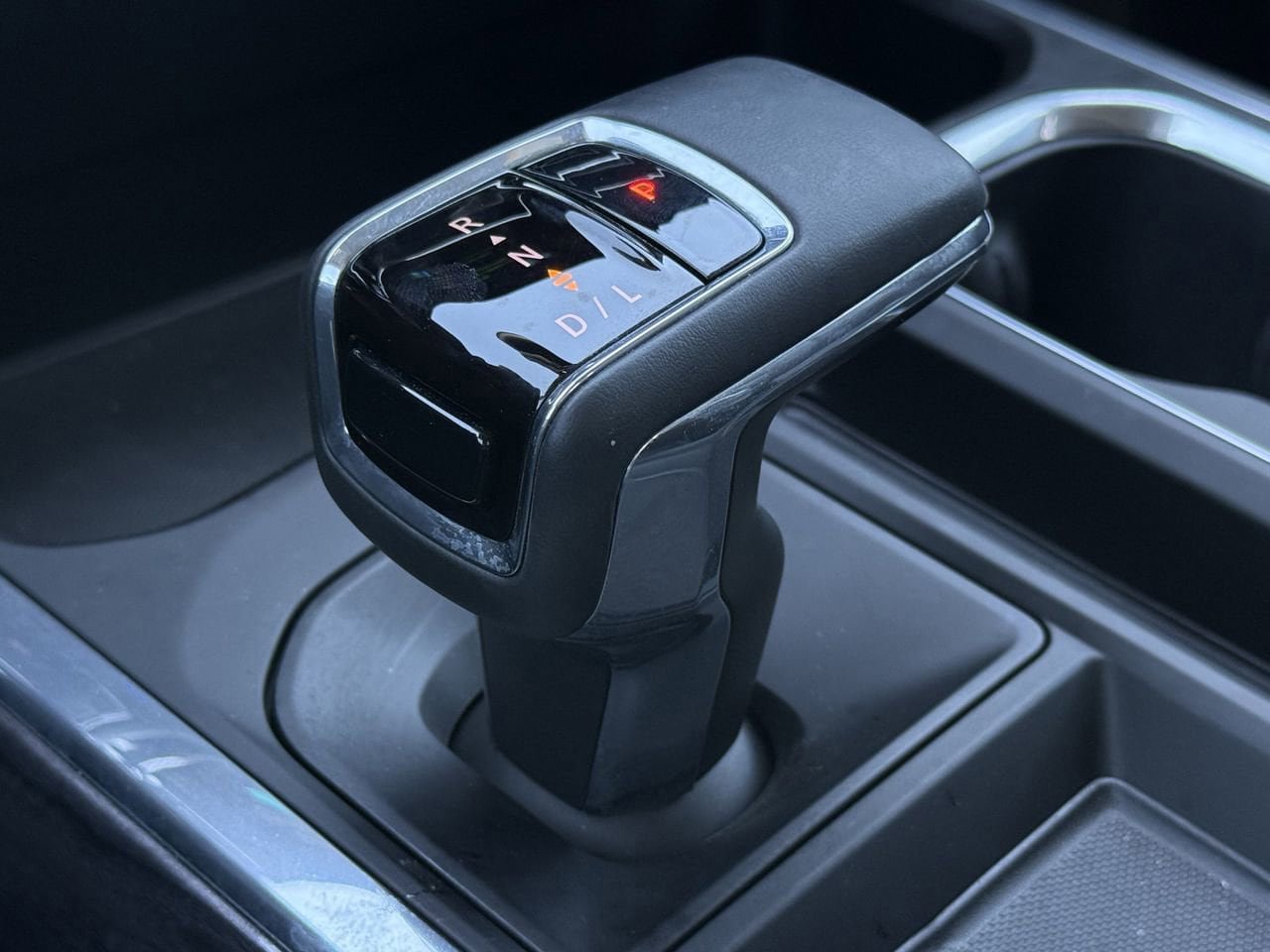 New 2026 Chevrolet Silverado 1500 LTZ w/ LTZ Premium Package image 17