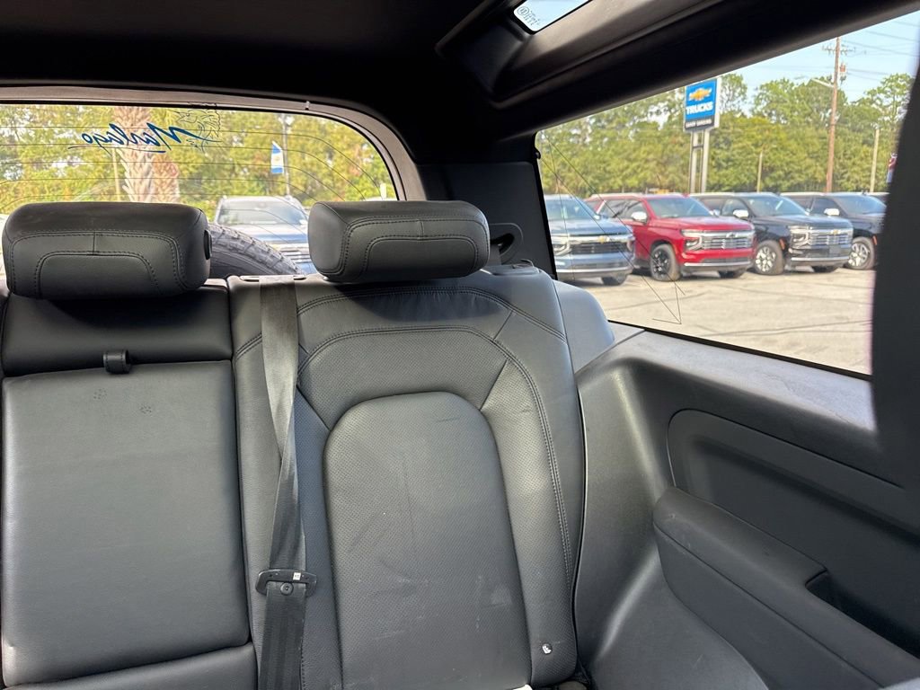 Used 2023 Land Rover Defender 90 S image 52