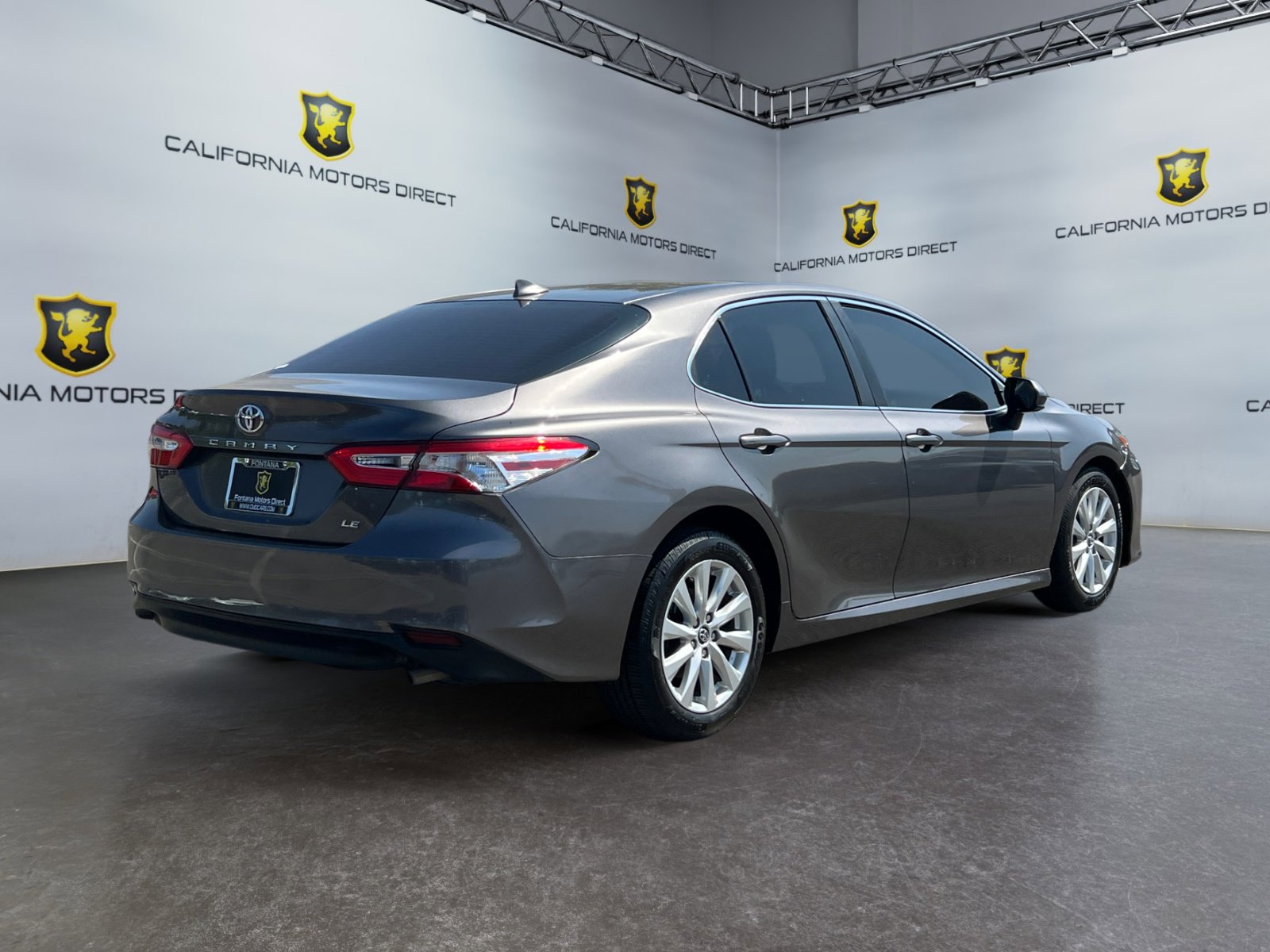 Used 2020 Toyota Camry LE image 5