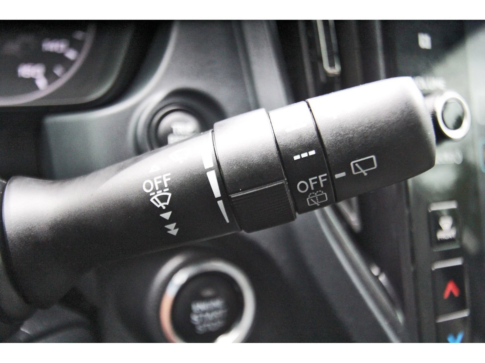 Certified 2025 Subaru Forester Premium AWD/4WD image 18
