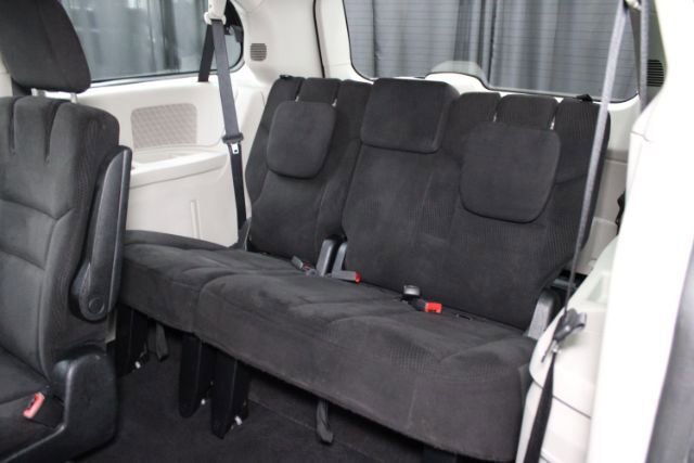 Used 2014 Dodge Grand Caravan American Value Package image 16