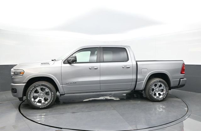 New 2026 RAM 1500 4x4 Crew Cab image 2
