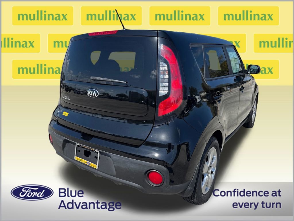 Used 2018 Kia Soul Base image 4