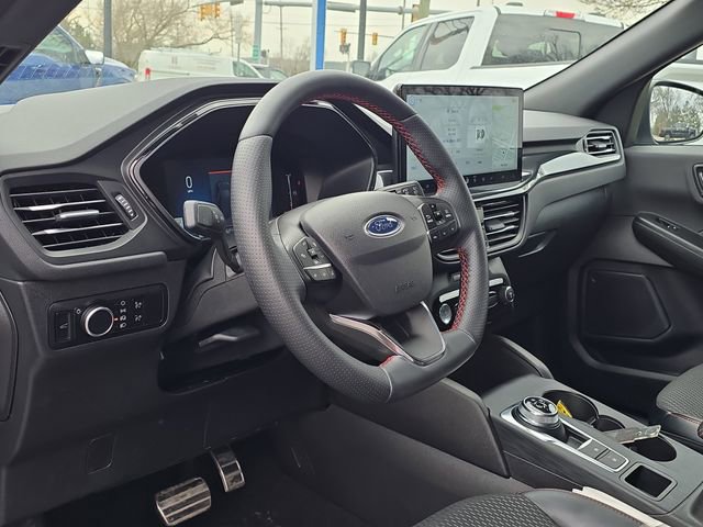 Certified 2024 Ford Escape ST-Line w/ Tech Pack #1 AWD/4WD image 15