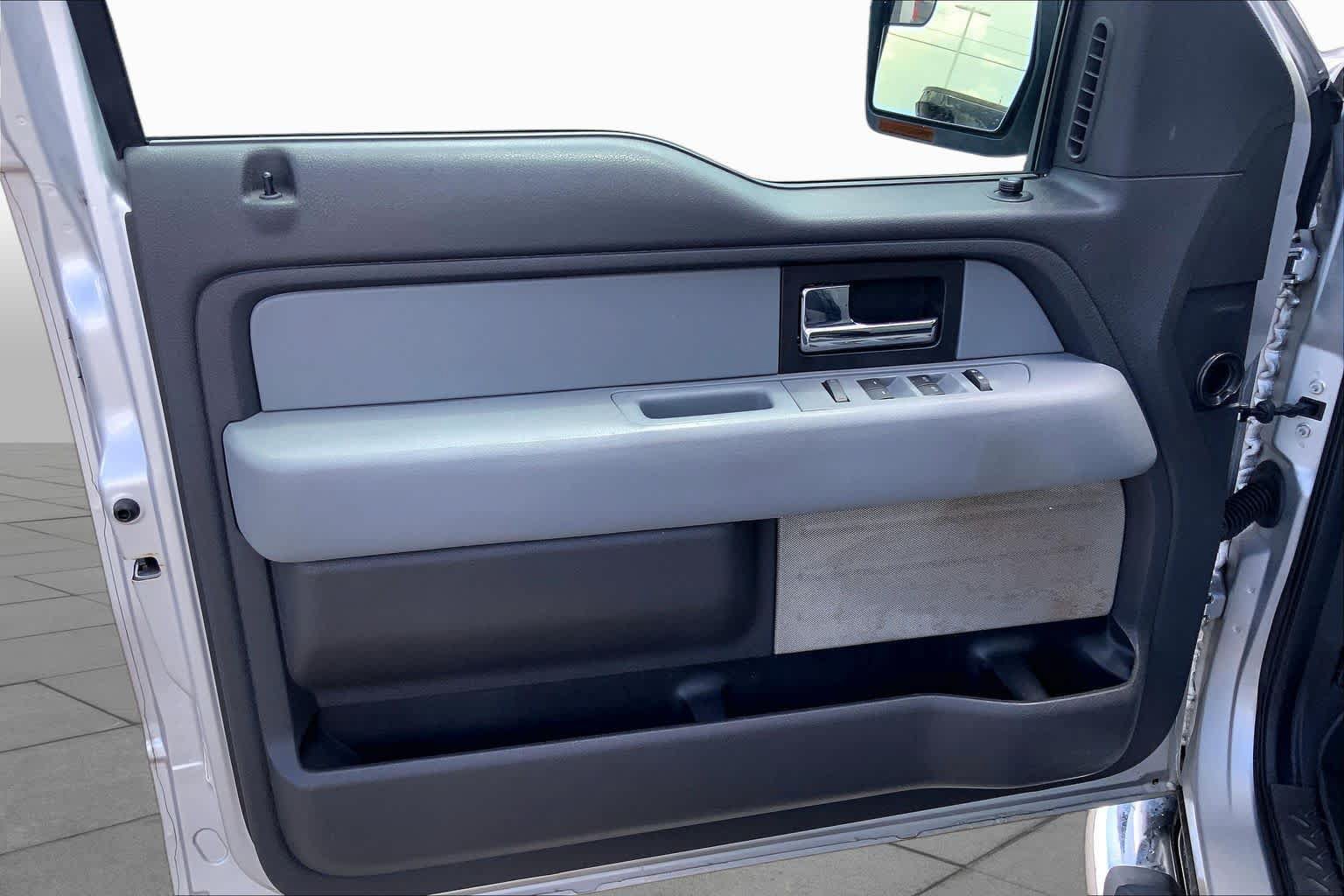 Used 2013 Ford F150 XLT w/ Luxury Equipment Group AWD/4WD image 22