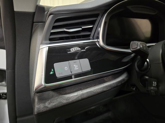 Certified 2025 Audi Q8 Premium AWD/4WD image 18