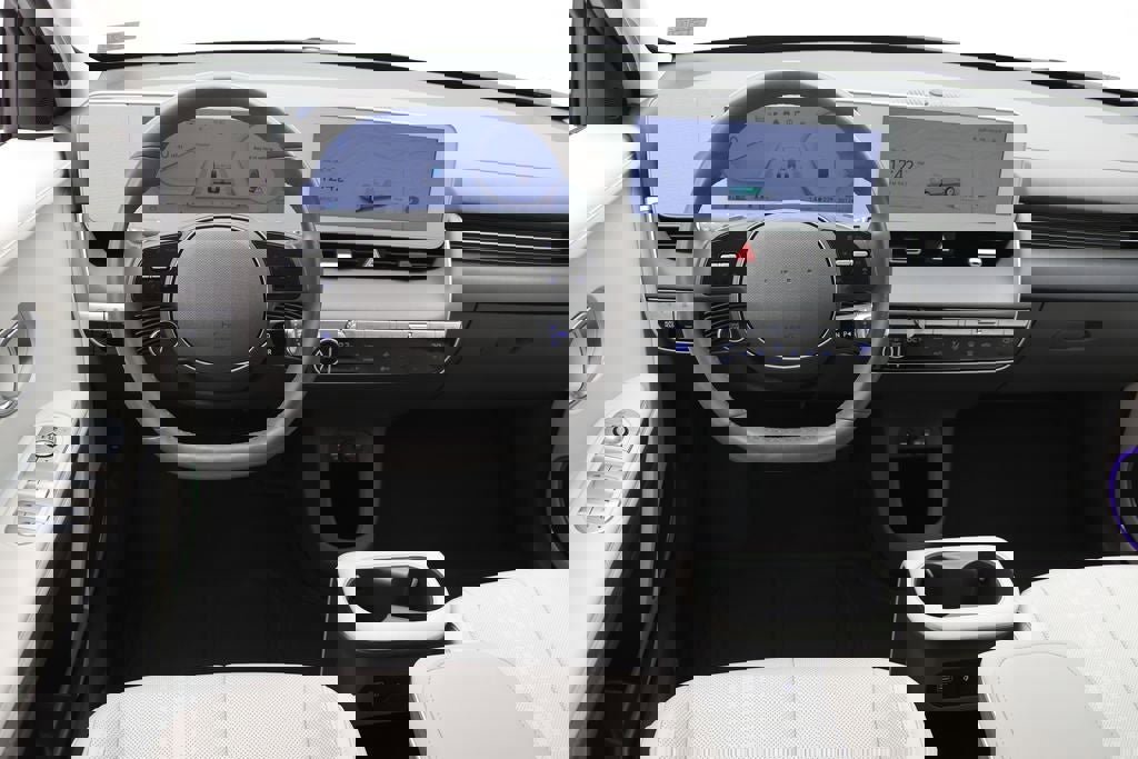 Used 2023 Hyundai Ioniq 5 SEL image 13