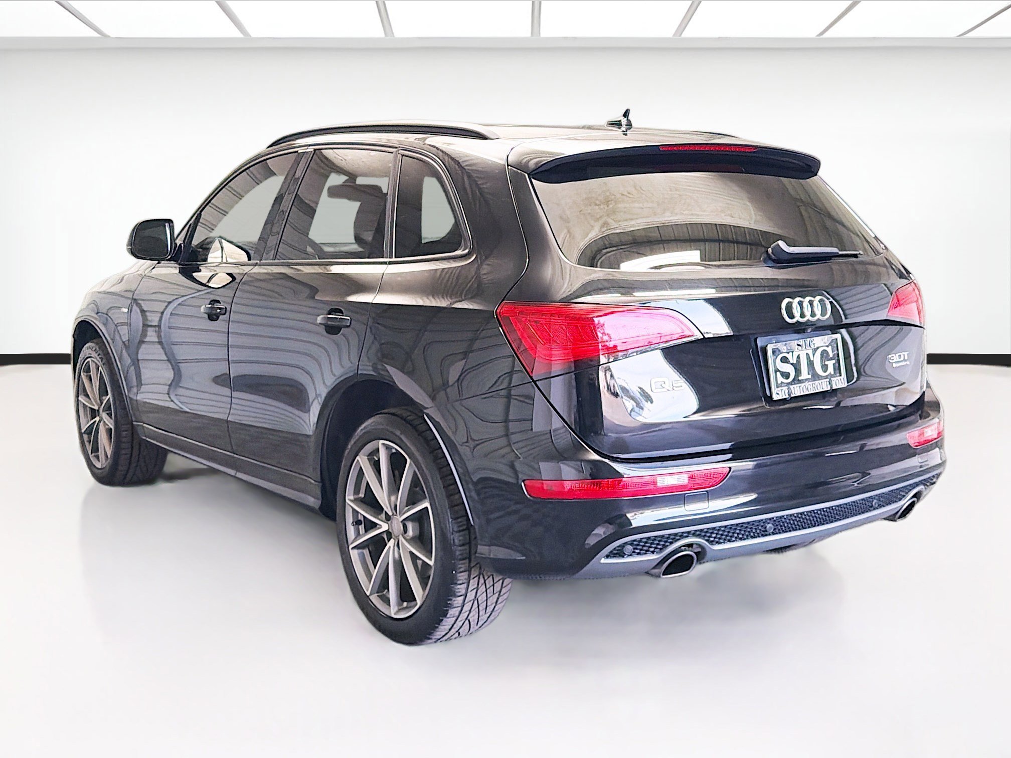 Used 2016 Audi Q5 3.0T Premium Plus w/ Technology Package image 6