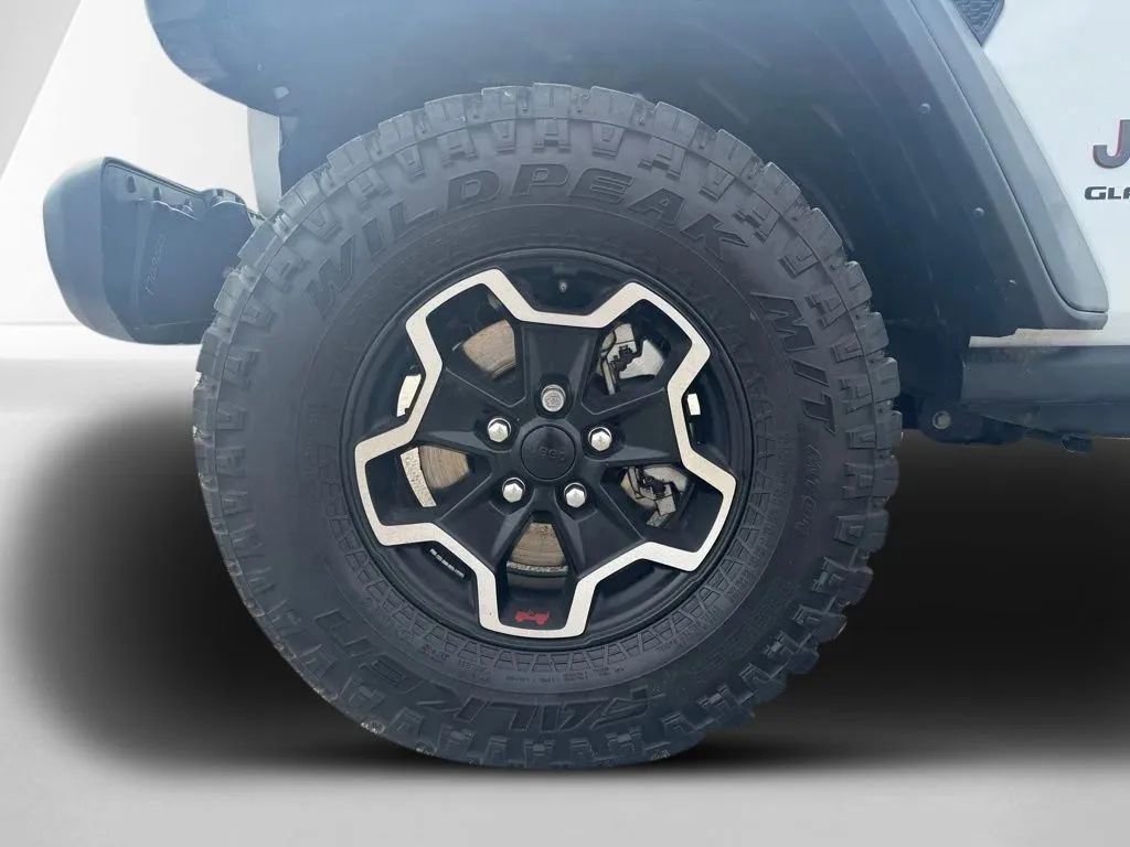 Used 2023 Jeep Gladiator Rubicon w/ Cold Weather Group AWD/4WD image 28