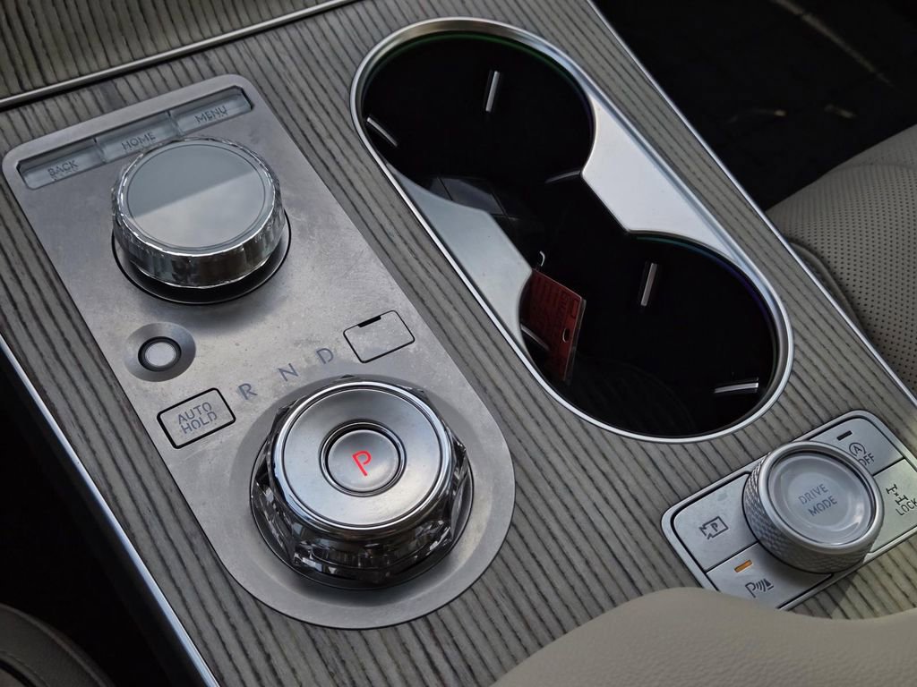 Used 2025 Genesis GV80 3.5T Advanced image 15