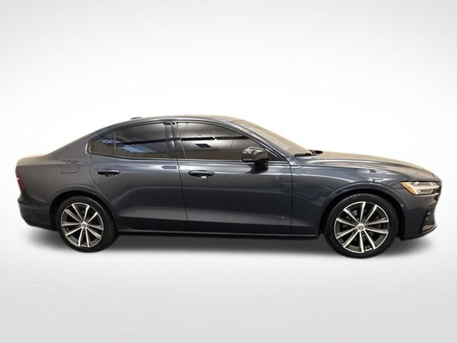 Used 2022 Volvo S60 B5 Momentum w/ Premium Package AWD/4WD image 4