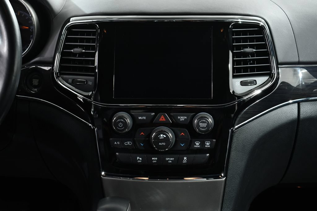 Used 2020 Jeep Grand Cherokee Overland AWD/4WD image 9