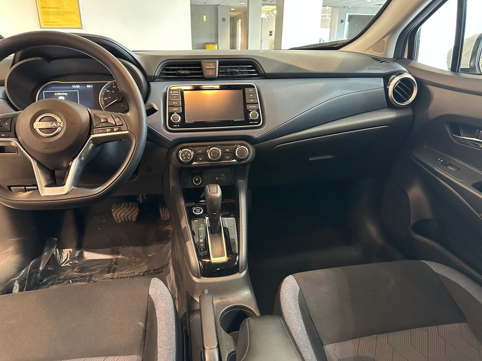 Used 2025 Nissan Versa SV image 34