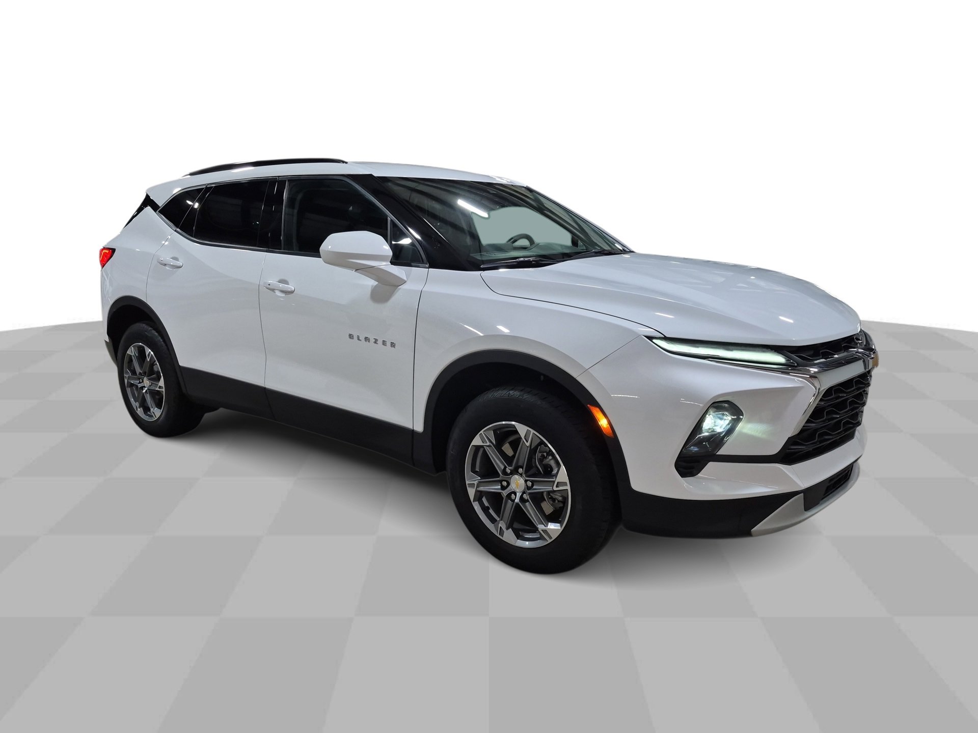 Certified 2024 Chevrolet Blazer LT w/ Convenience Package image 2