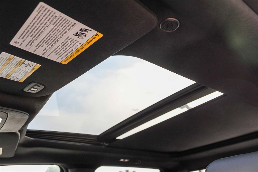 Used 2022 Ford F150 Lightning Lariat w/ Equipment Group 511A High image 31