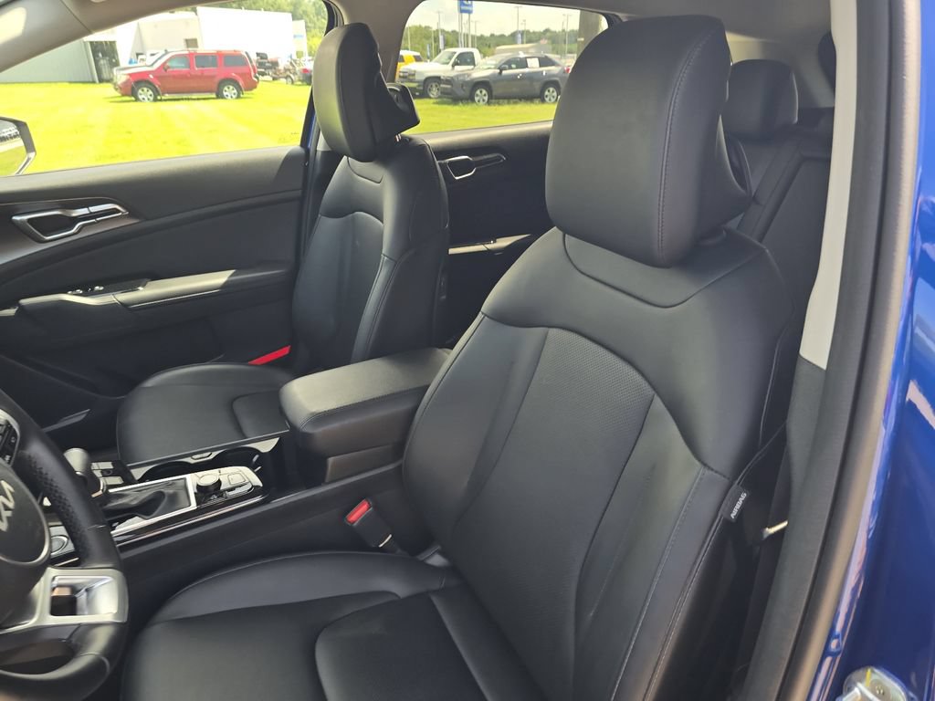 Used 2023 Kia Sportage EX FWD image 13