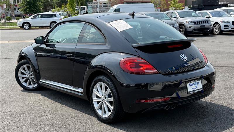 Used 2018 Volkswagen Beetle 2.0T FWD image 4