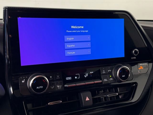 Used 2023 Toyota Highlander XSE image 17