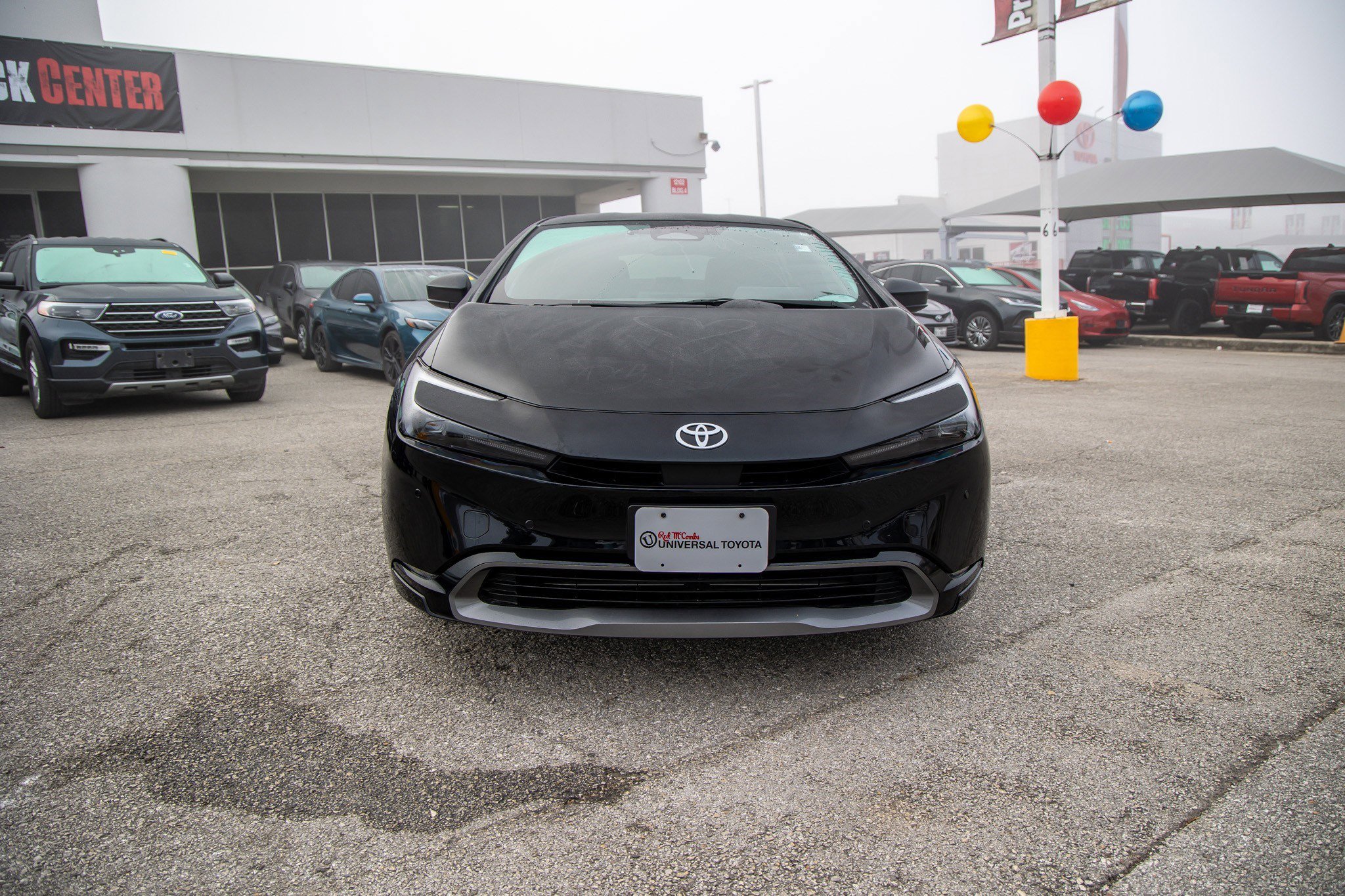 Used 2024 Toyota Prius XLE image 3