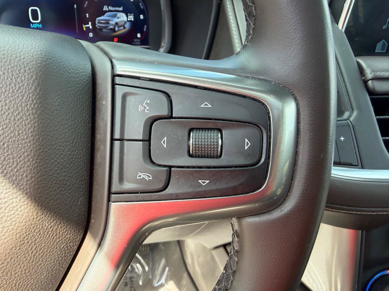 Used 2023 Chevrolet Suburban Z71 AWD/4WD image 33