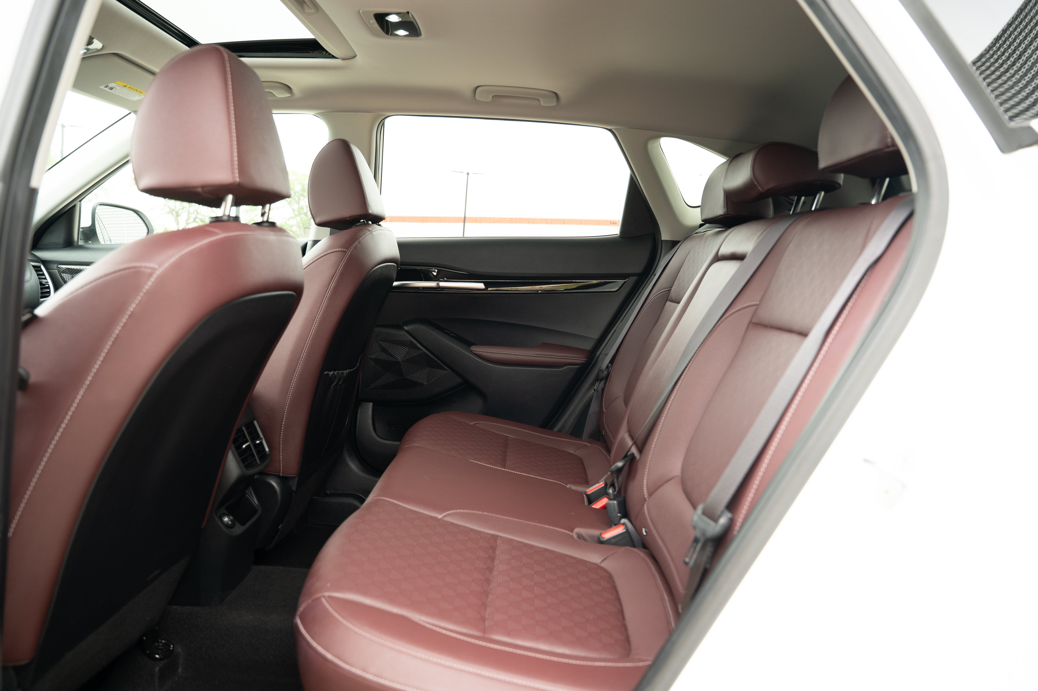 Used 2022 Kia Seltos SX w/ Sunroof Package AWD/4WD image 21
