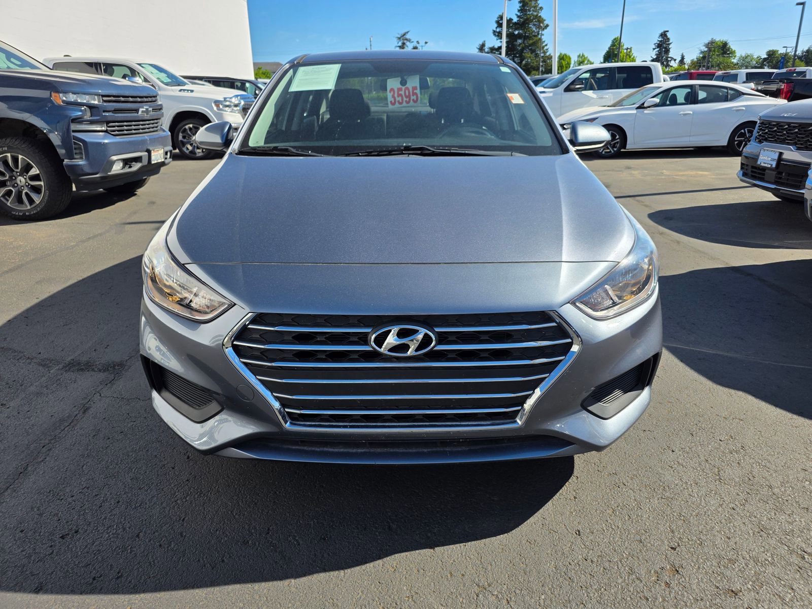 Used 2020 Hyundai Accent SE FWD image 3
