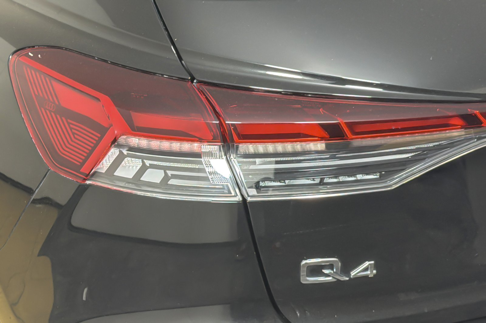 Certified 2023 Audi Q4 e-tron Premium w/ Premium Plus RWD image 27