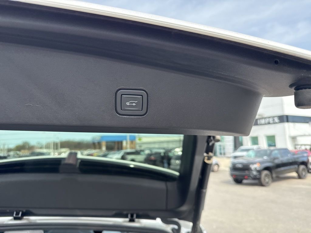 Used 2024 Cadillac Lyriq Luxury w/ LPO, Floor Liner Package image 30