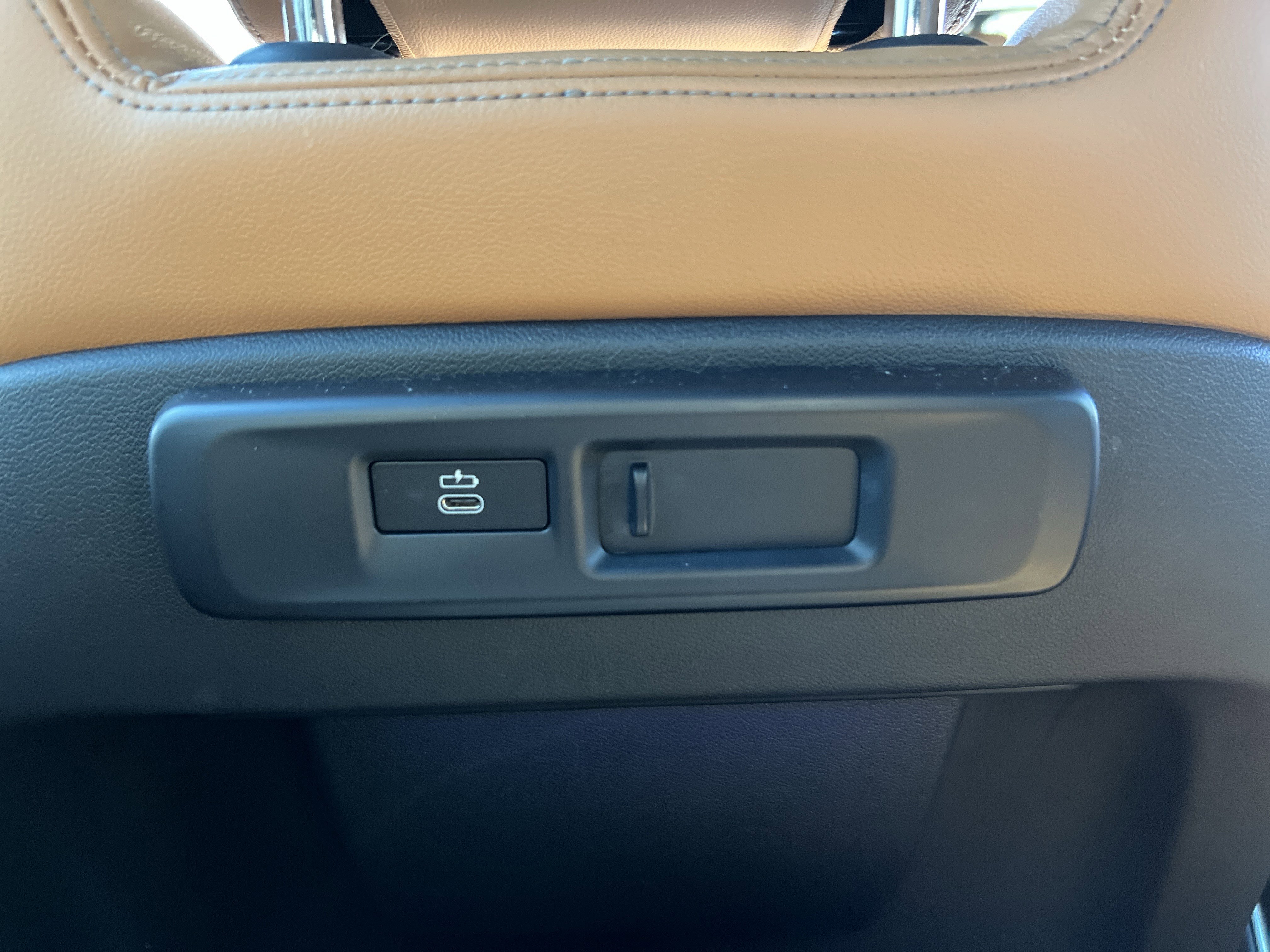 Certified 2022 BMW X5 sDrive40i w/ M Sport Package image 41